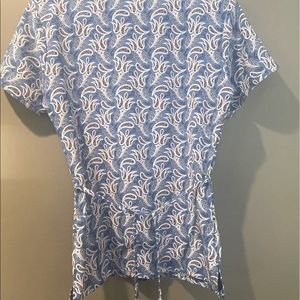 Women’s scrub top